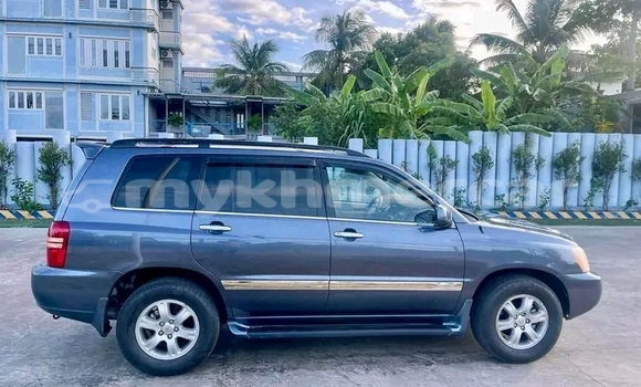 Buy Used Toyota Highlander Black Car in Kampong Chhnang in Kampong Chhnang Province Buy Used Toyota Highlander Black Car in Kampong Chhnang in Kampong Chhnang Province