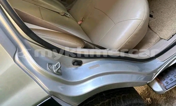 Buy Used Toyota Highlander Other Car in Chbar Mon in Kampong Speu Province Buy Used Toyota Highlander Other Car in Chbar Mon in Kampong Speu Province