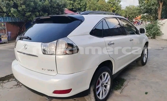 Buy Used Lexus RX 330 White Car in Chbar Mon in Kampong Speu Province Buy Used Lexus RX 330 White Car in Chbar Mon in Kampong Speu Province
