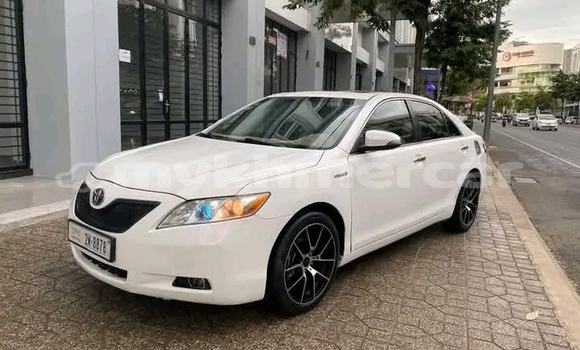 Buy Used Toyota Camry White Car in Cheom Ksan in Preah Vihear Province Buy Used Toyota Camry White Car in Cheom Ksan in Preah Vihear Province