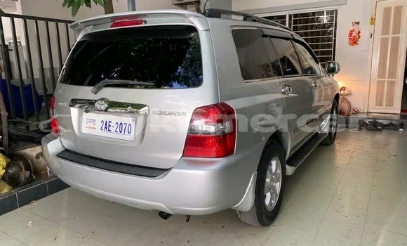 Buy Used Toyota Highlander Other Car in Banteay Meanchey in Banteay Meanchey Province Buy Used Toyota Highlander Other Car in Banteay Meanchey in Banteay Meanchey Province