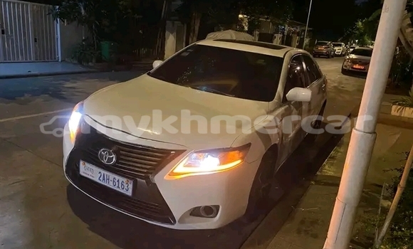 Buy Used Toyota Camry White Car in Cheom Ksan in Preah Vihear Province Buy Used Toyota Camry White Car in Cheom Ksan in Preah Vihear Province
