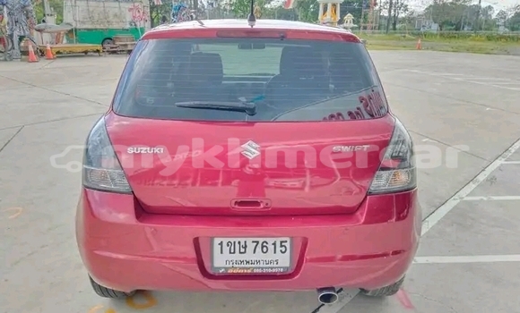 Buy Used Suzuki Swift Red Car in Samraong in Oddar Meanchey Province