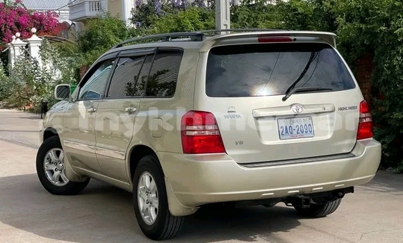 Buy Used Toyota Highlander Other Car in Kampong Cham in Kampong Cham Province Buy Used Toyota Highlander Other Car in Kampong Cham in Kampong Cham Province