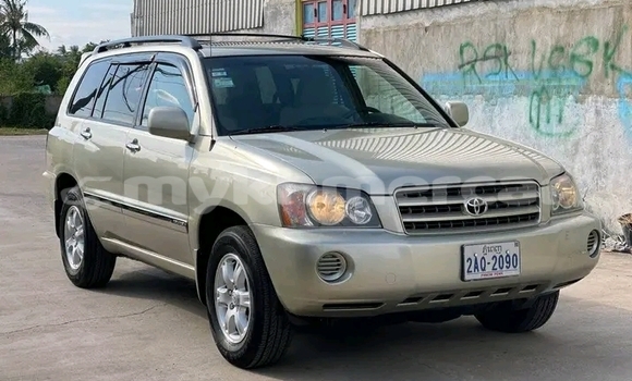 Buy Used Toyota Highlander Other Car in Kampong Cham in Kampong Cham Province Buy Used Toyota Highlander Other Car in Kampong Cham in Kampong Cham Province