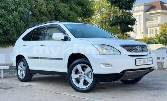 Buy Used Lexus RX 330 White Car in Chbar Mon in Kampong Speu Province Buy Used Lexus RX 330 White Car in Chbar Mon in Kampong Speu Province