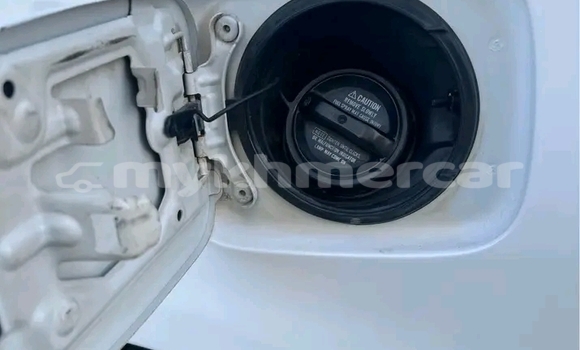 Buy Used Toyota Highlander White Car in Kep in Kep Province Buy Used Toyota Highlander White Car in Kep in Kep Province