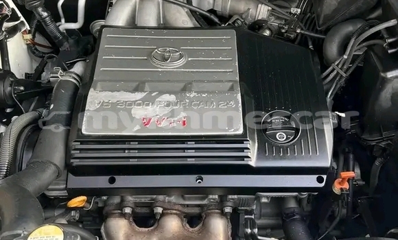 Buy Used Toyota Highlander White Car in Kep in Kep Province Buy Used Toyota Highlander White Car in Kep in Kep Province