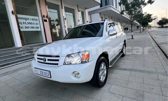 Buy Used Toyota Highlander White Car in Kep in Kep Province Buy Used Toyota Highlander White Car in Kep in Kep Province
