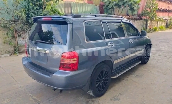 Buy Used Toyota Highlander Other Car in Chbar Mon in Kampong Speu Province Buy Used Toyota Highlander Other Car in Chbar Mon in Kampong Speu Province