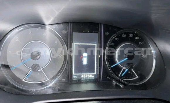 Buy Used Toyota Fortuner White Car in Chbar Mon in Kampong Speu Province Buy Used Toyota Fortuner White Car in Chbar Mon in Kampong Speu Province