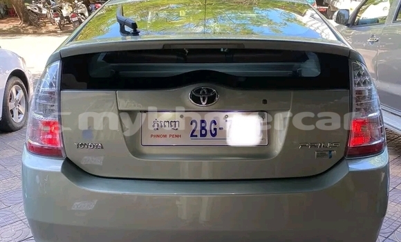 Buy Used Toyota Prius Other Car in Chbar Mon in Kampong Speu Province Buy Used Toyota Prius Other Car in Chbar Mon in Kampong Speu Province