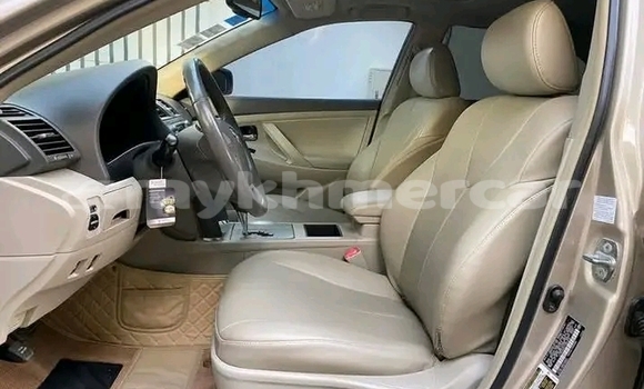 Buy Used Toyota Camry White Car in Koulen in Preah Vihear Province Buy Used Toyota Camry White Car in Koulen in Preah Vihear Province