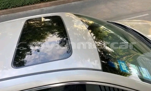 Buy Used Toyota Camry White Car in Koulen in Preah Vihear Province Buy Used Toyota Camry White Car in Koulen in Preah Vihear Province