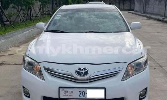 Buy Used Toyota Corolla White Car in Phnom Penh in Phnom Penh Buy Used Toyota Corolla White Car in Phnom Penh in Phnom Penh