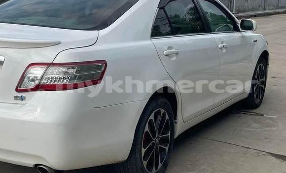 Buy Used Toyota Corolla White Car in Phnom Penh in Phnom Penh Buy Used Toyota Corolla White Car in Phnom Penh in Phnom Penh