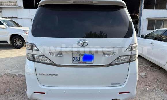Buy Used Toyota Vellfire White Car in Phnom Penh in Phnom Penh Buy Used Toyota Vellfire White Car in Phnom Penh in Phnom Penh