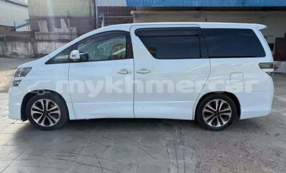 Buy Used Toyota Vellfire White Car in Phnom Penh in Phnom Penh Buy Used Toyota Vellfire White Car in Phnom Penh in Phnom Penh