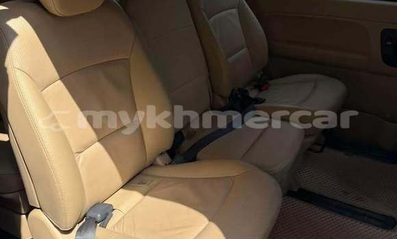 Buy Used Hyundai H1 White Car in Phnom Penh in Phnom Penh Buy Used Hyundai H1 White Car in Phnom Penh in Phnom Penh