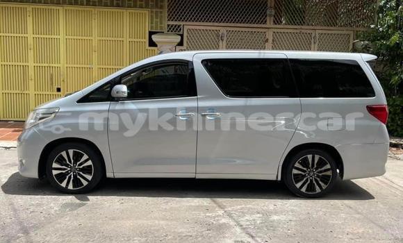 Buy Used Toyota Alphard Other Car in Phnom Penh in Phnom Penh Buy Used Toyota Alphard Other Car in Phnom Penh in Phnom Penh