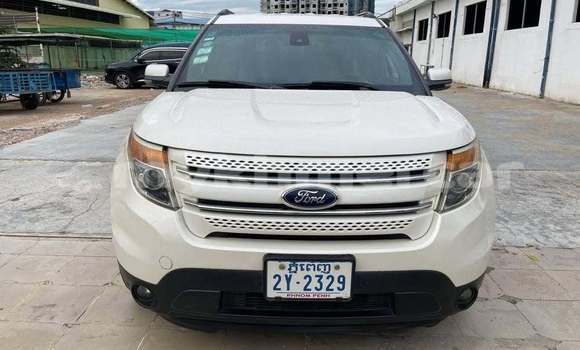 Buy Used Land Rover Discovery White Car in Phnom Penh in Phnom Penh Buy Used Land Rover Discovery White Car in Phnom Penh in Phnom Penh