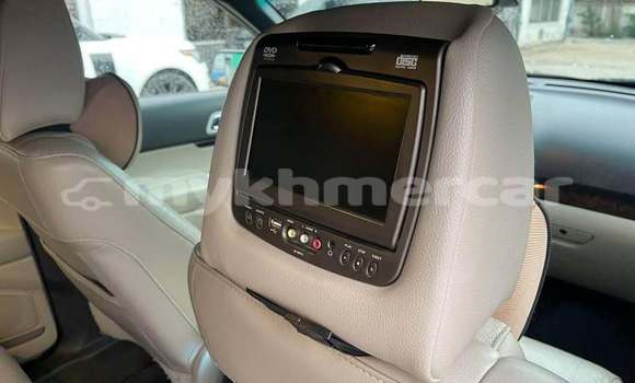 Buy Used Land Rover Discovery White Car in Phnom Penh in Phnom Penh Buy Used Land Rover Discovery White Car in Phnom Penh in Phnom Penh