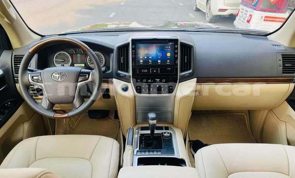 Buy Used Toyota Land Cruiser Black Car in Phnom Penh in Phnom Penh Buy Used Toyota Land Cruiser Black Car in Phnom Penh in Phnom Penh