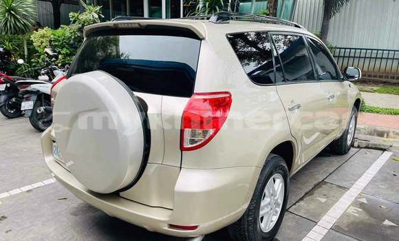 Buy Used Toyota RAV4 Other Car in Phnom Penh in Phnom Penh Buy Used Toyota RAV4 Other Car in Phnom Penh in Phnom Penh