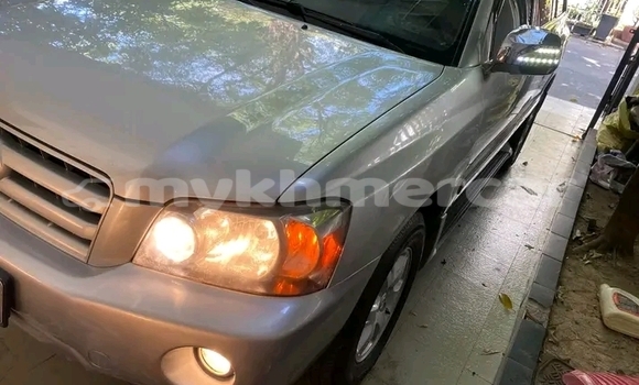 Buy Used Toyota Highlander Other Car in Chbar Mon in Kampong Speu Province Buy Used Toyota Highlander Other Car in Chbar Mon in Kampong Speu Province