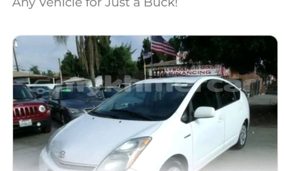 Buy Used Toyota Prius White Car in Chbar Mon in Kampong Speu Province Buy Used Toyota Prius White Car in Chbar Mon in Kampong Speu Province