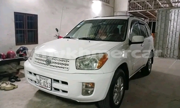 Buy Used Toyota RAV4 White Car in Cheom Ksan in Preah Vihear Province Buy Used Toyota RAV4 White Car in Cheom Ksan in Preah Vihear Province