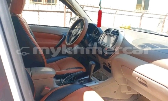 Buy Used Toyota RAV4 White Car in Kampot in Kampot Province Buy Used Toyota RAV4 White Car in Kampot in Kampot Province
