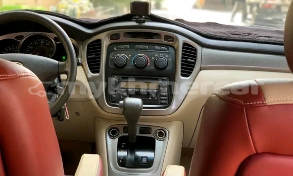 Buy Used Toyota Highlander Other Car in Chbar Mon in Kampong Speu Province Buy Used Toyota Highlander Other Car in Chbar Mon in Kampong Speu Province