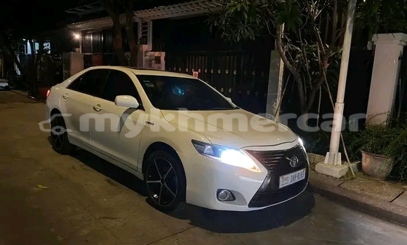 Buy Used Toyota Camry White Car in Chbar Mon in Kampong Speu Province Buy Used Toyota Camry White Car in Chbar Mon in Kampong Speu Province