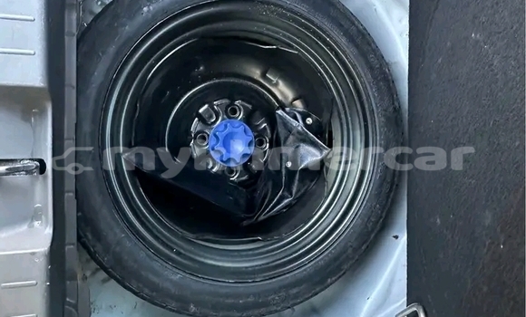 Buy Used Toyota Vitz White Car in Chbar Mon in Kampong Speu Province Buy Used Toyota Vitz White Car in Chbar Mon in Kampong Speu Province