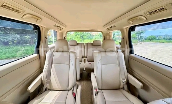 Buy Used Toyota Vellfire Black Car in Chbar Mon in Kampong Speu Province Buy Used Toyota Vellfire Black Car in Chbar Mon in Kampong Speu Province