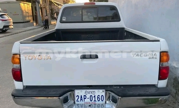 Buy Used Toyota Tacoma White Car in Chbar Mon in Kampong Speu Province Buy Used Toyota Tacoma White Car in Chbar Mon in Kampong Speu Province