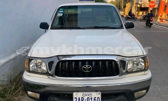 Buy Used Toyota Tacoma White Car in Chbar Mon in Kampong Speu Province Buy Used Toyota Tacoma White Car in Chbar Mon in Kampong Speu Province