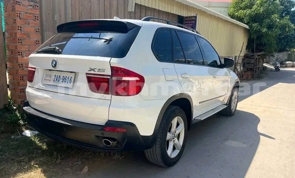 Buy Used BMW X5 White Car in Chbar Mon in Kampong Speu Province Buy Used BMW X5 White Car in Chbar Mon in Kampong Speu Province