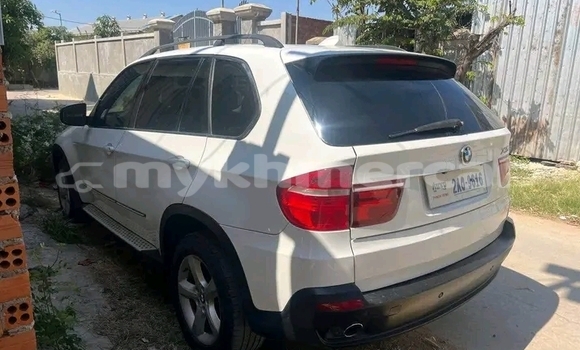 Buy Used BMW X5 White Car in Chbar Mon in Kampong Speu Province Buy Used BMW X5 White Car in Chbar Mon in Kampong Speu Province