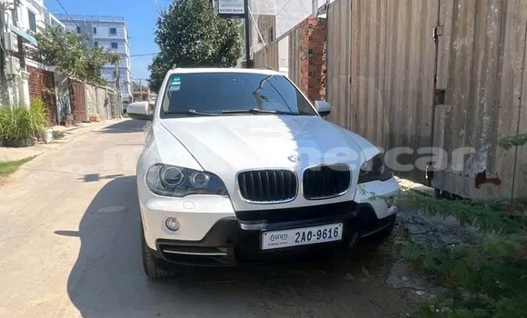 Buy Used BMW X5 White Car in Chbar Mon in Kampong Speu Province Buy Used BMW X5 White Car in Chbar Mon in Kampong Speu Province