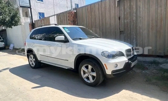Buy Used BMW X5 White Car in Chbar Mon in Kampong Speu Province Buy Used BMW X5 White Car in Chbar Mon in Kampong Speu Province