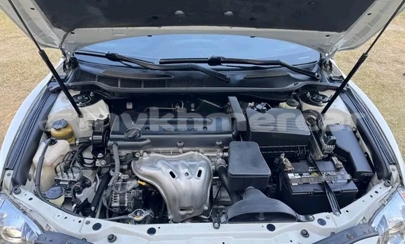 Buy Used Toyota Camry White Car in Chbar Mon in Kampong Speu Province Buy Used Toyota Camry White Car in Chbar Mon in Kampong Speu Province