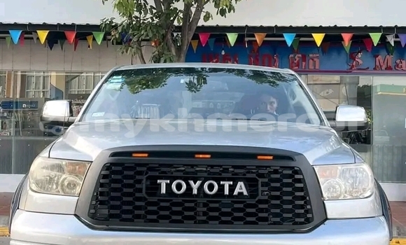 Buy Used Toyota Tundra White Car in Chbar Mon in Kampong Speu Province Buy Used Toyota Tundra White Car in Chbar Mon in Kampong Speu Province