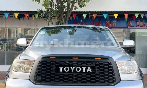 Buy Used Toyota Tundra White Car in Chbar Mon in Kampong Speu Province Buy Used Toyota Tundra White Car in Chbar Mon in Kampong Speu Province