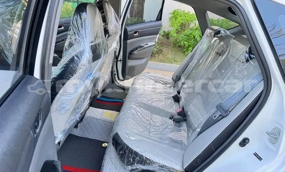 Buy Used Toyota Prius White Car in Cheom Ksan in Preah Vihear Province Buy Used Toyota Prius White Car in Cheom Ksan in Preah Vihear Province