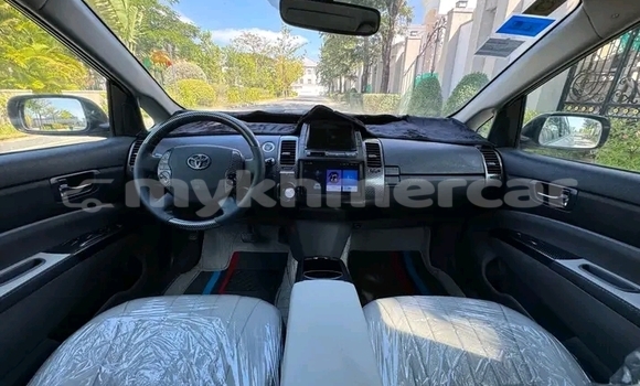 Buy Used Toyota Prius White Car in Cheom Ksan in Preah Vihear Province Buy Used Toyota Prius White Car in Cheom Ksan in Preah Vihear Province