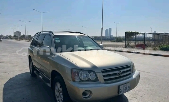 Buy Used Toyota Highlander Other Car in Chbar Mon in Kampong Speu Province Buy Used Toyota Highlander Other Car in Chbar Mon in Kampong Speu Province