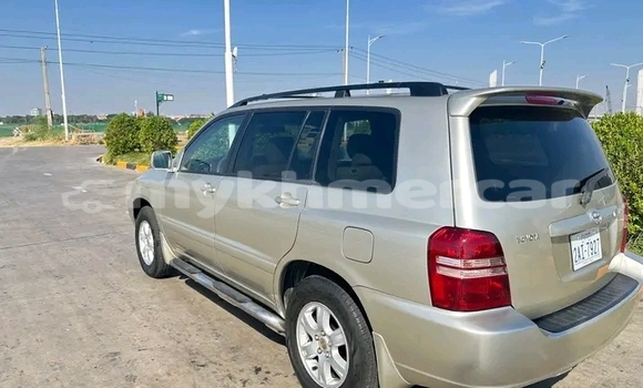 Buy Used Toyota Highlander Other Car in Chbar Mon in Kampong Speu Province Buy Used Toyota Highlander Other Car in Chbar Mon in Kampong Speu Province