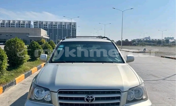 Buy Used Toyota Highlander Other Car in Chbar Mon in Kampong Speu Province Buy Used Toyota Highlander Other Car in Chbar Mon in Kampong Speu Province